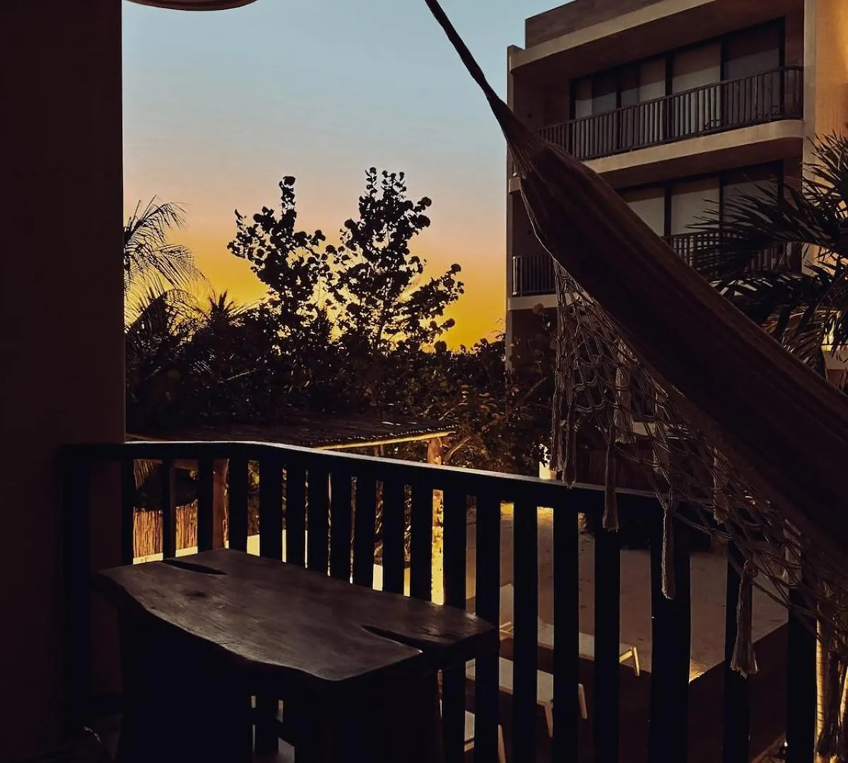 Artistic Loft Steps From The Beach With Pool View Isla Holbox Apartment