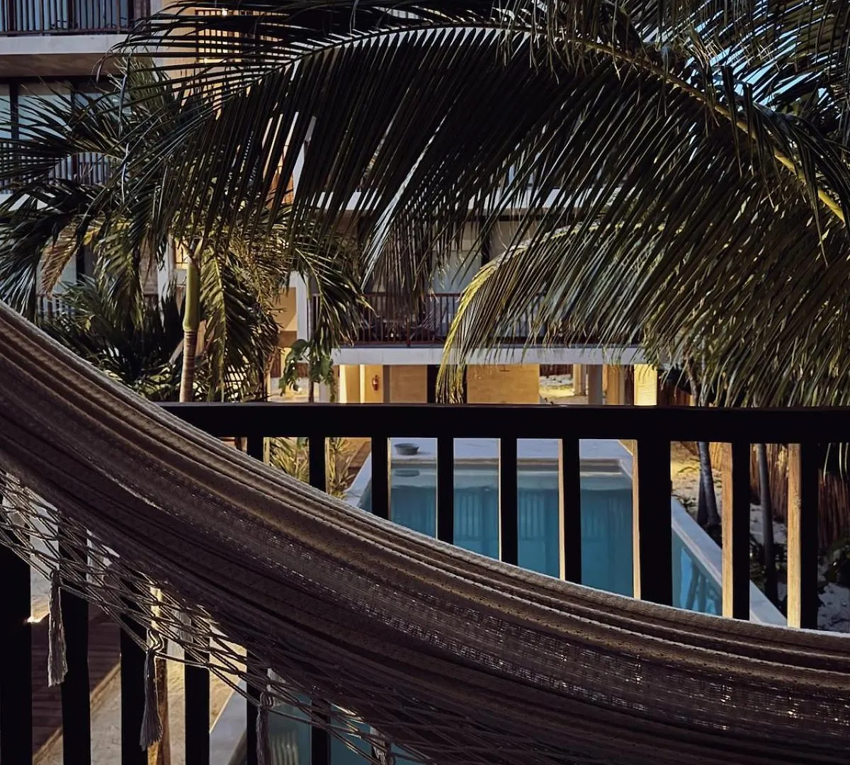 Artistic Loft Steps From The Beach With Pool View Isla Holbox Apartment